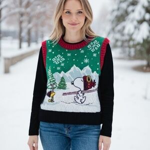 Snoopy Christmas vest sweater large